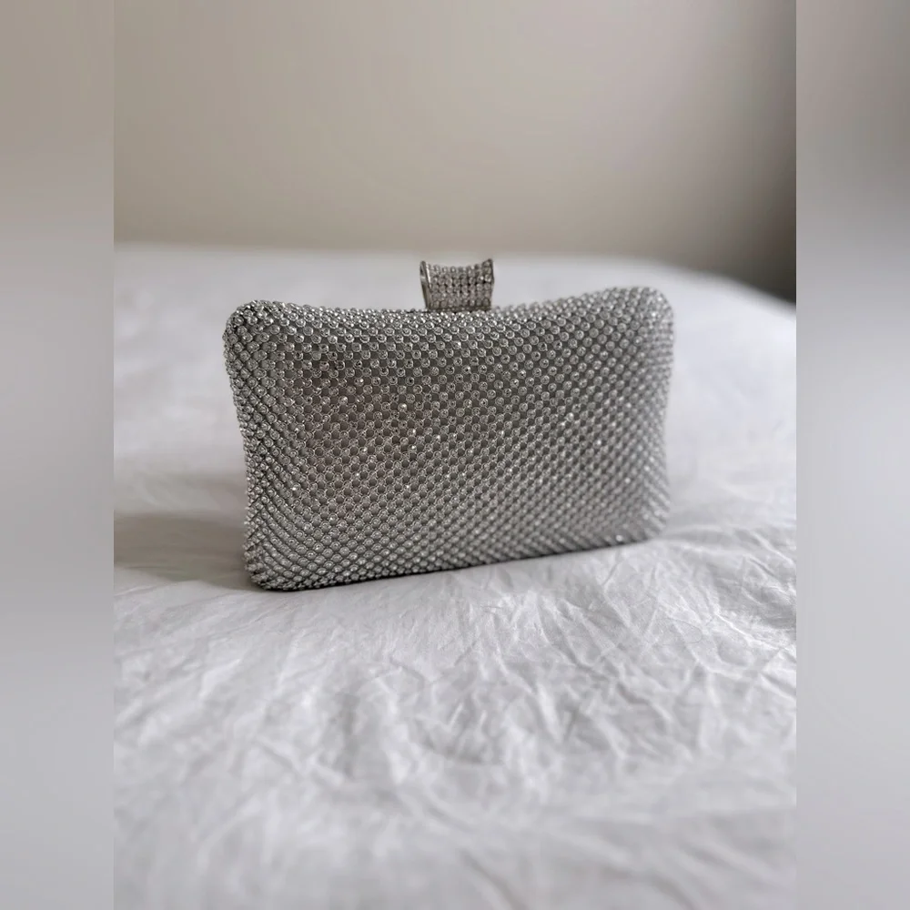 Crystal clutch